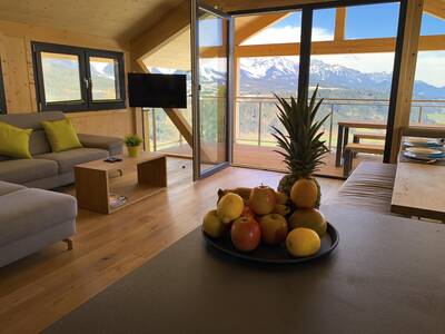 Uitzicht over de bergen vanuit een chalet op Alps Resorts Alpenchalets Reiteralm