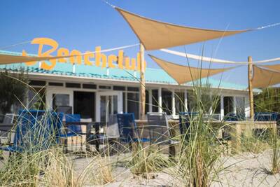 De Beachclub op vakantiepark EuroParcs Zuiderzee