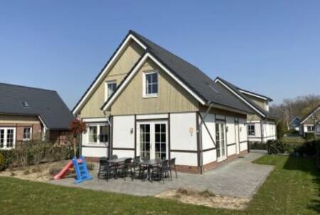 Vrijstaand vakantiehuis met ruime tuin op vakantiepark EuroParcs Limburg